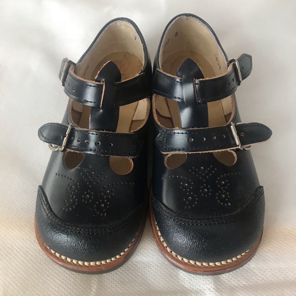 Vintage style dress shoes size 7